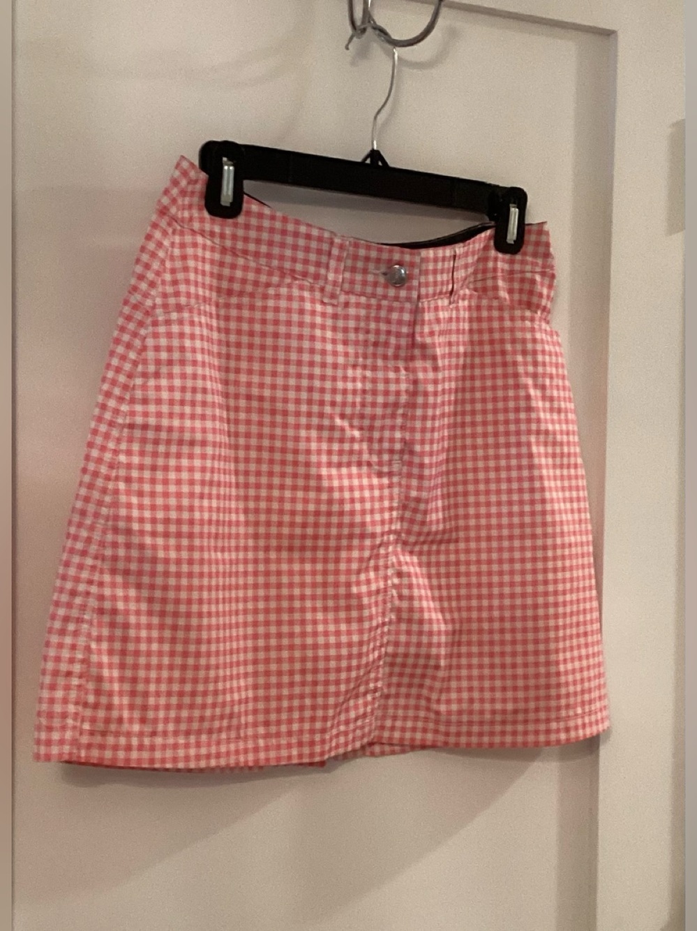 Daily Sports pink checkered golf skort